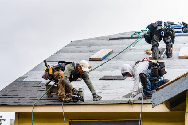 Professional Roofing technician working in Alex, OK